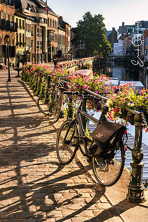 Street scene near Apelbrugparkje, Ghent